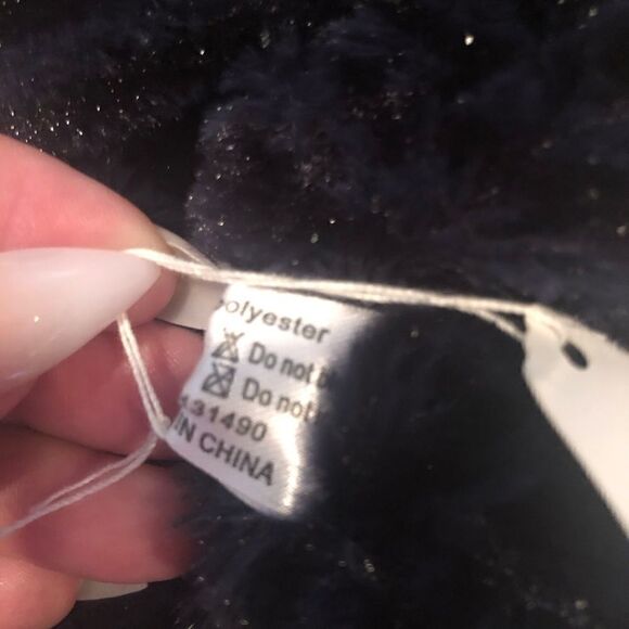 NWT Scarf Blue and Black - Picture 5 of 5